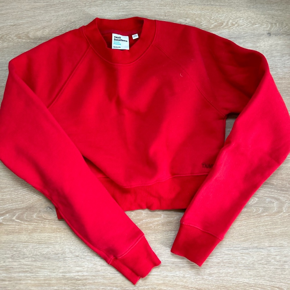 Aritzia TNA Cropped Crew Perfect Fleece
